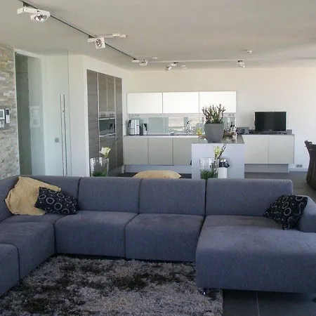 Appartementen-hotel Aan Zee Отель Блумендал